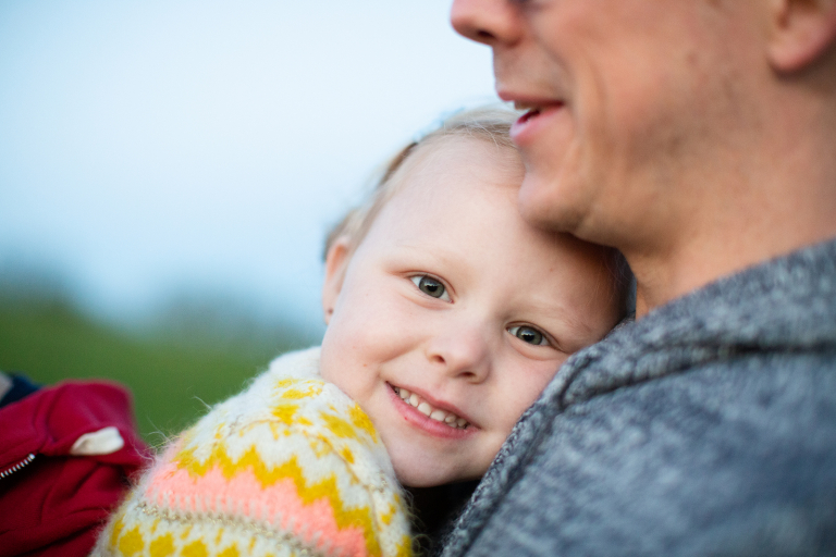 dad and daughter snuggling